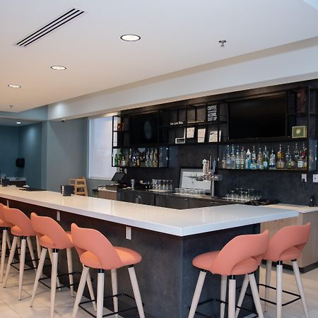 Holiday Inn & Suites - Fayetteville W-Fort Bragg Area By Ihg Extérieur photo